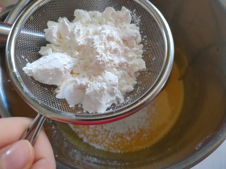 crema pasticciera per la crostata amalfitana