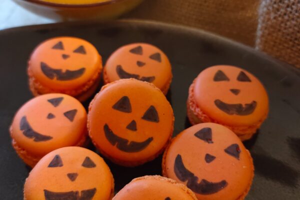 MACARONS DI HALLOWEEN