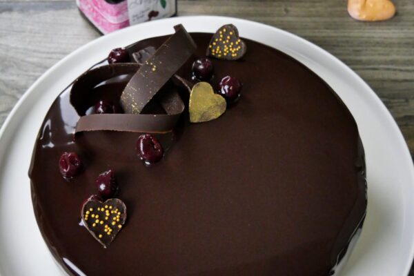 TORTA FORESTA NERA MODERNA